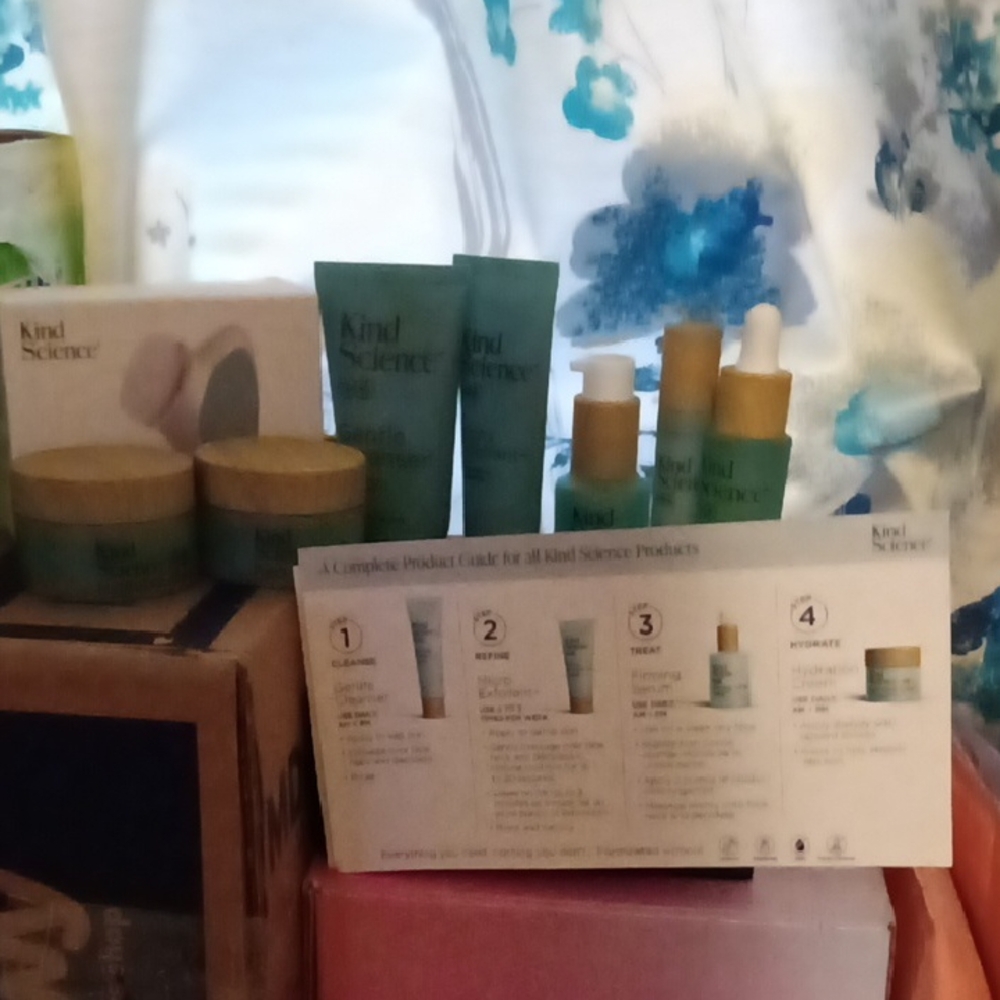Skincare Set - Green and Gold